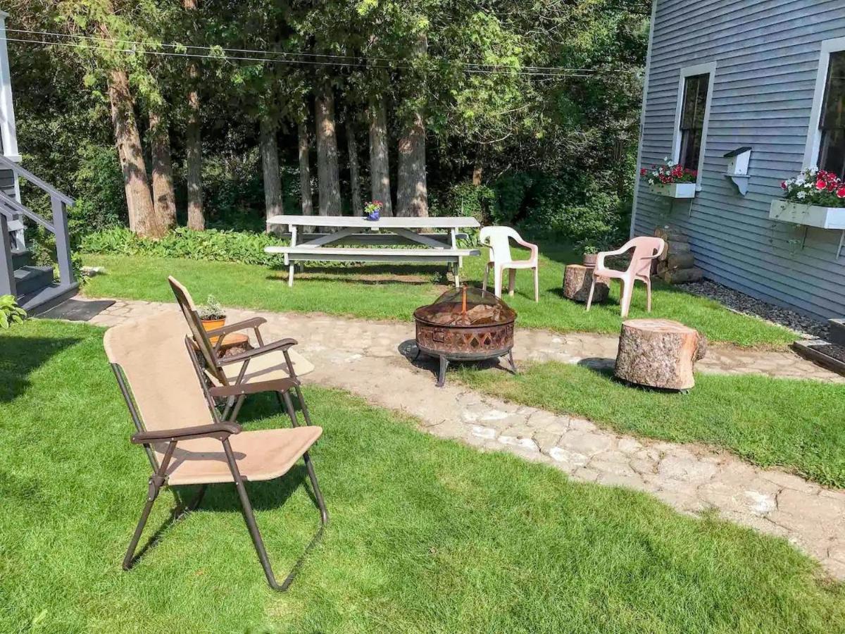 Private 2 Bedrooms And 1 Bathroom In Grand Victorian Home In The Heart Of The Whiite Mountains! Great Host Whitefield Exterior foto